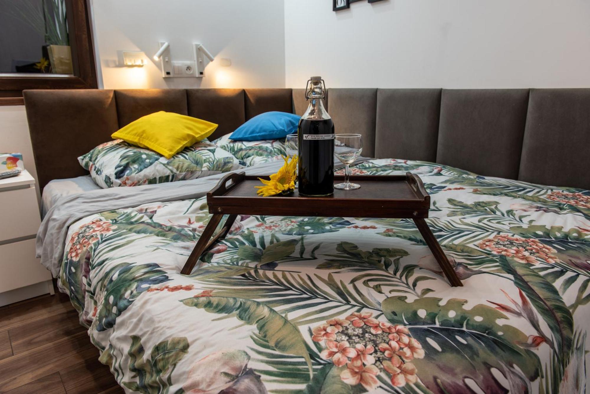 Apartament Crooked Stairs زيلونا غورا المظهر الخارجي الصورة