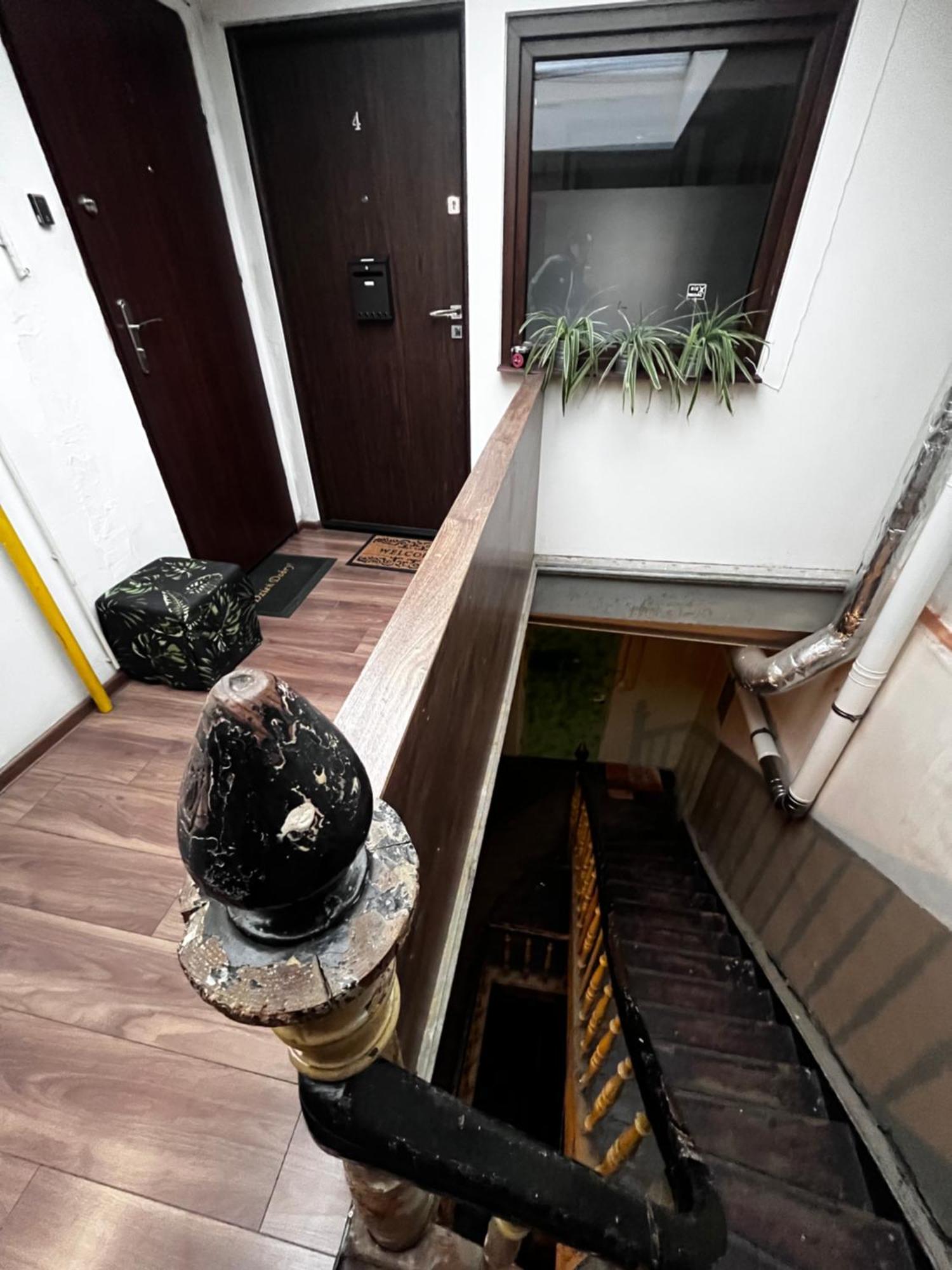 Apartament Crooked Stairs زيلونا غورا المظهر الخارجي الصورة